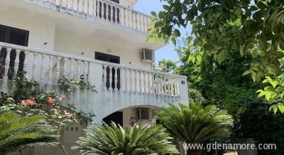 House Irena, privatni smeštaj u mestu Budva, Crna Gora